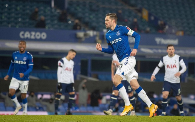 牌如日中天 牌如日中天